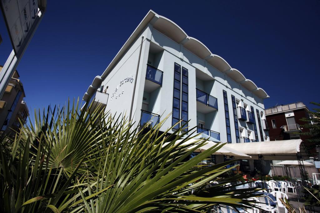 Hotel Gardenia Rímini Exterior foto