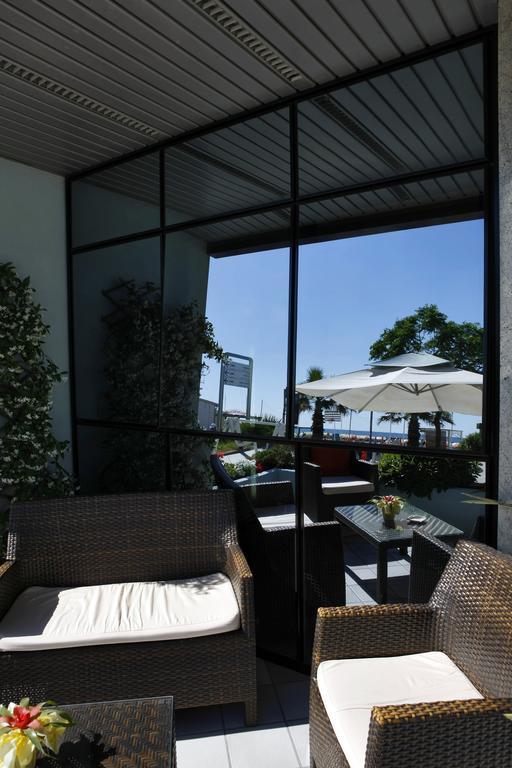 Hotel Gardenia Rímini Exterior foto
